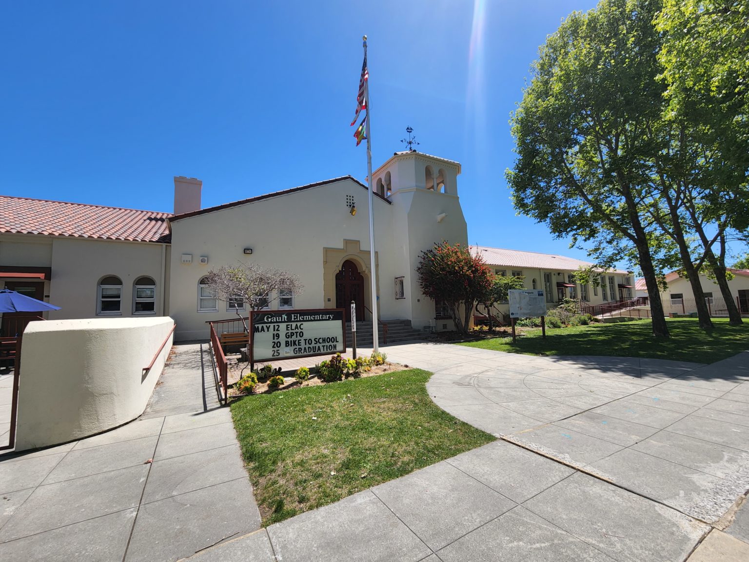 Main Building Exterior Modernization Santa Cruz City Schools